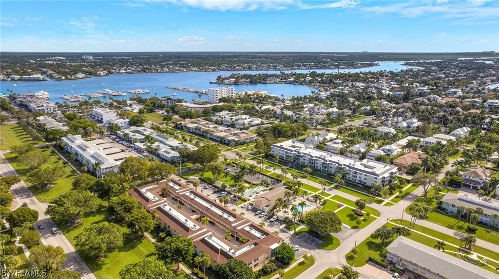 635 12th Avenue S Naples FL 34102