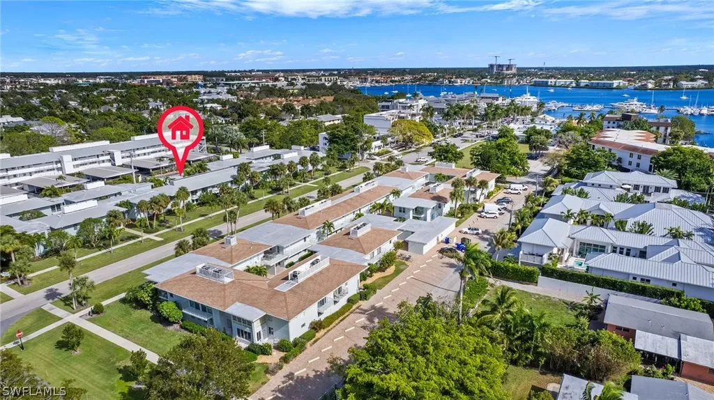 635 12th Avenue S Naples FL 34102
