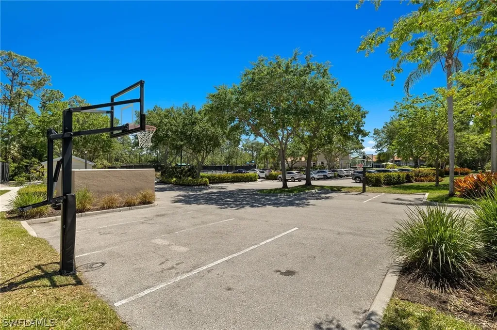 5630 Sherborn Drive Naples FL 34110