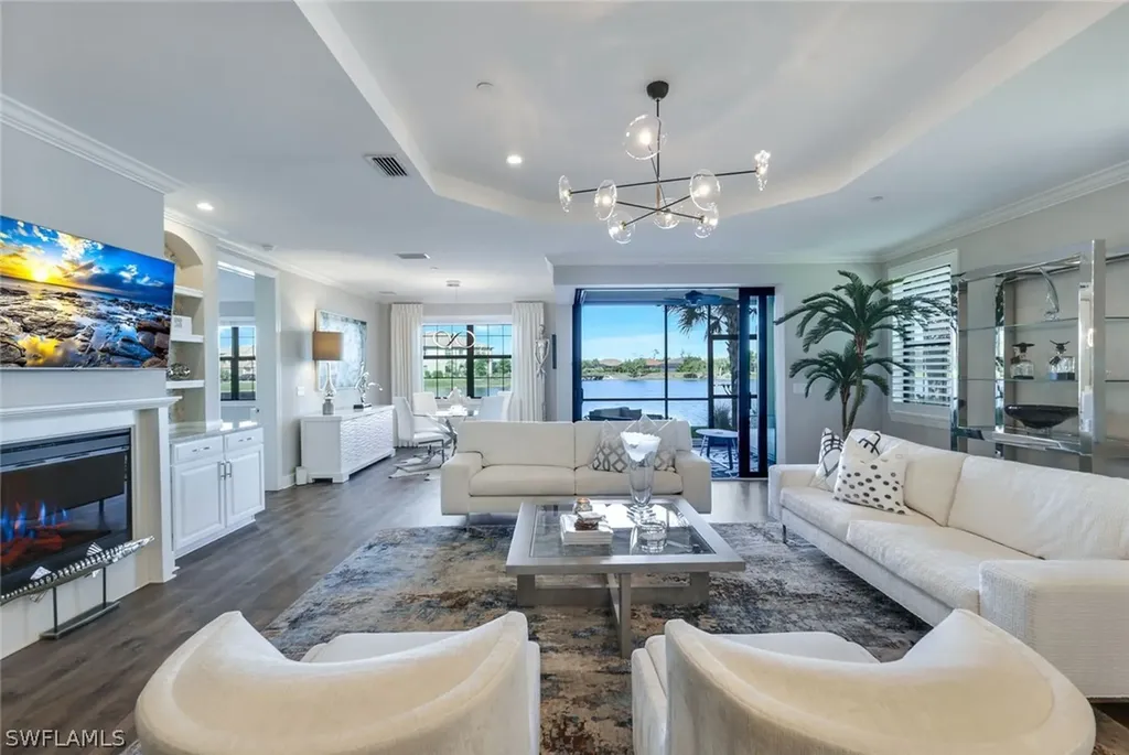 Naples FL, 9646 Montelanico Loop, Unit 104