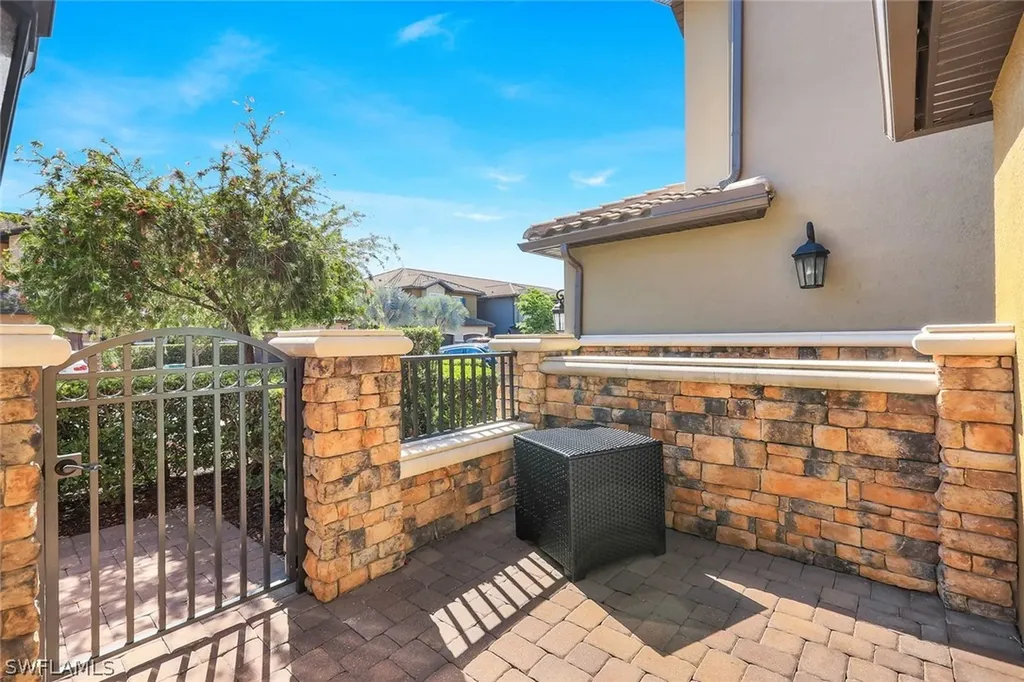 9646 Montelanico Loop Naples FL 34119