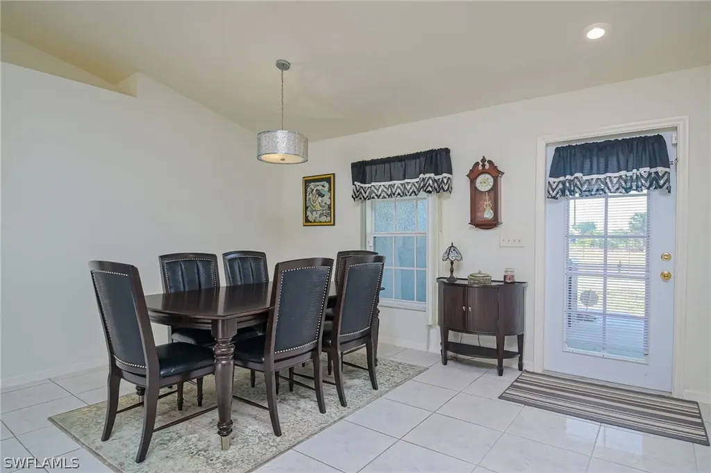 1223 NE 40th Street Cape Coral FL 33909