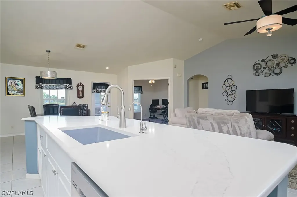 1223 NE 40th Street Cape Coral FL 33909