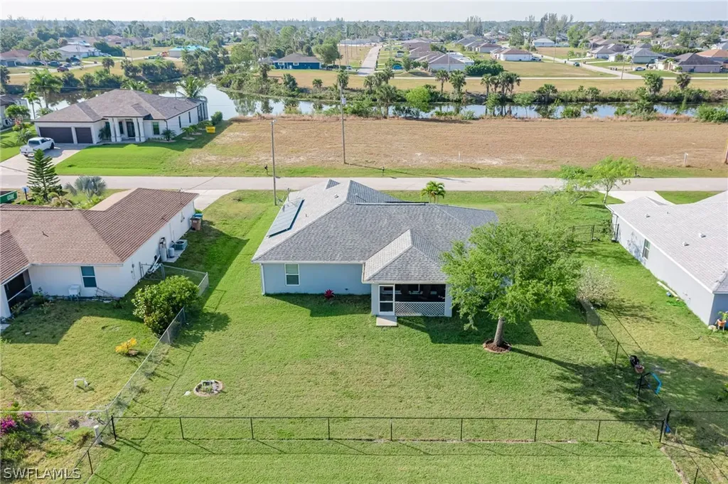 1223 NE 40th Street Cape Coral FL 33909