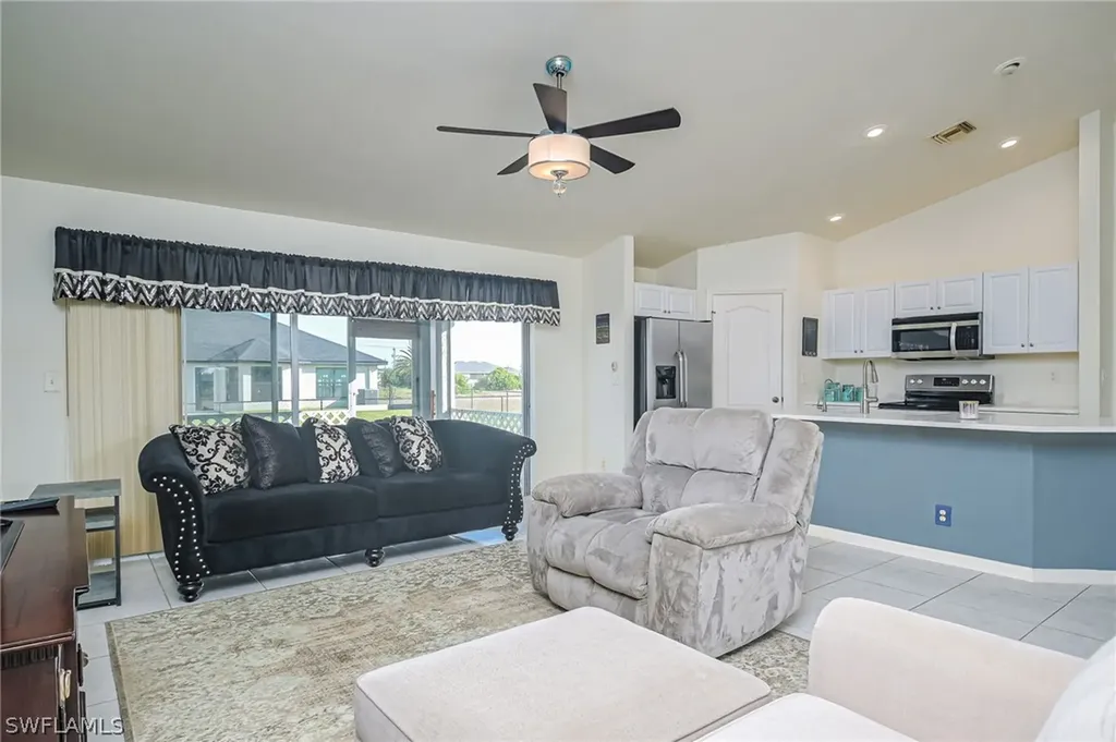 1223 NE 40th Street Cape Coral FL 33909