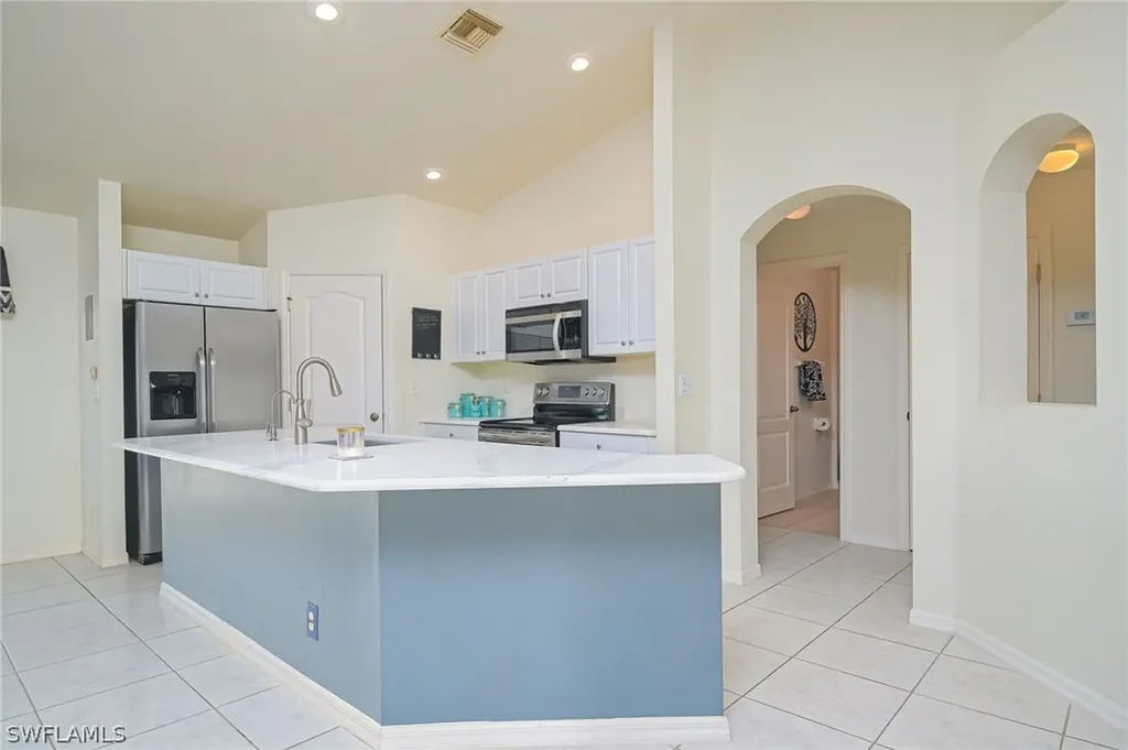 1223 NE 40th Street Cape Coral FL 33909