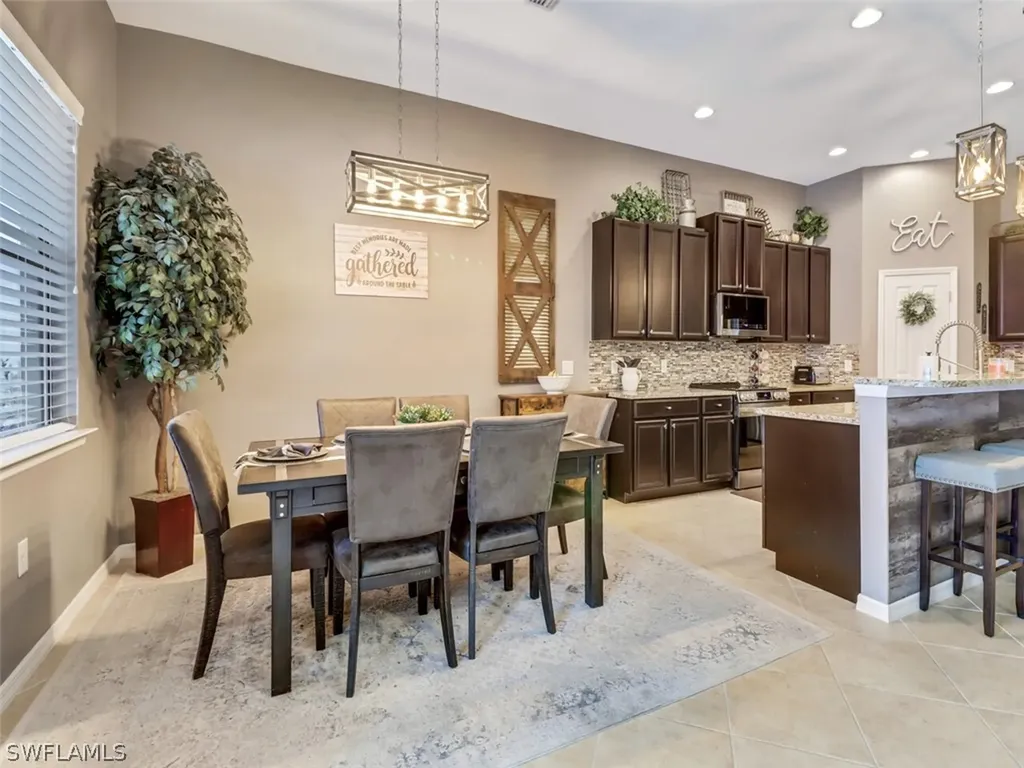 7758 Bucks Run Drive Naples FL 34120