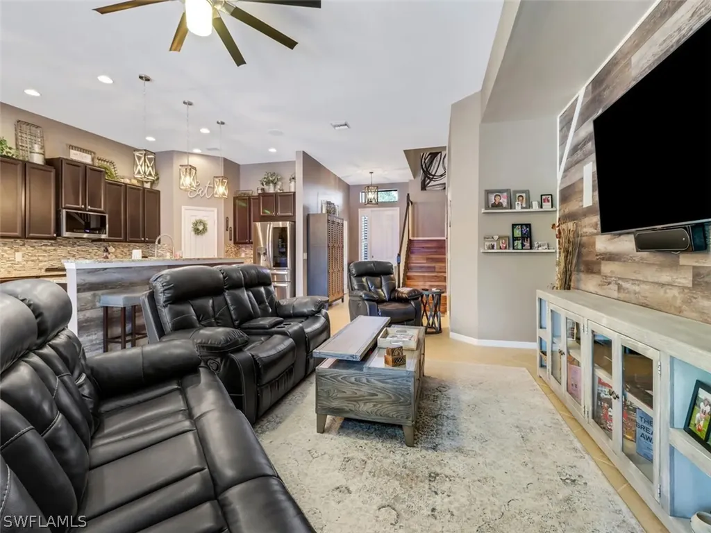 7758 Bucks Run Drive Naples FL 34120