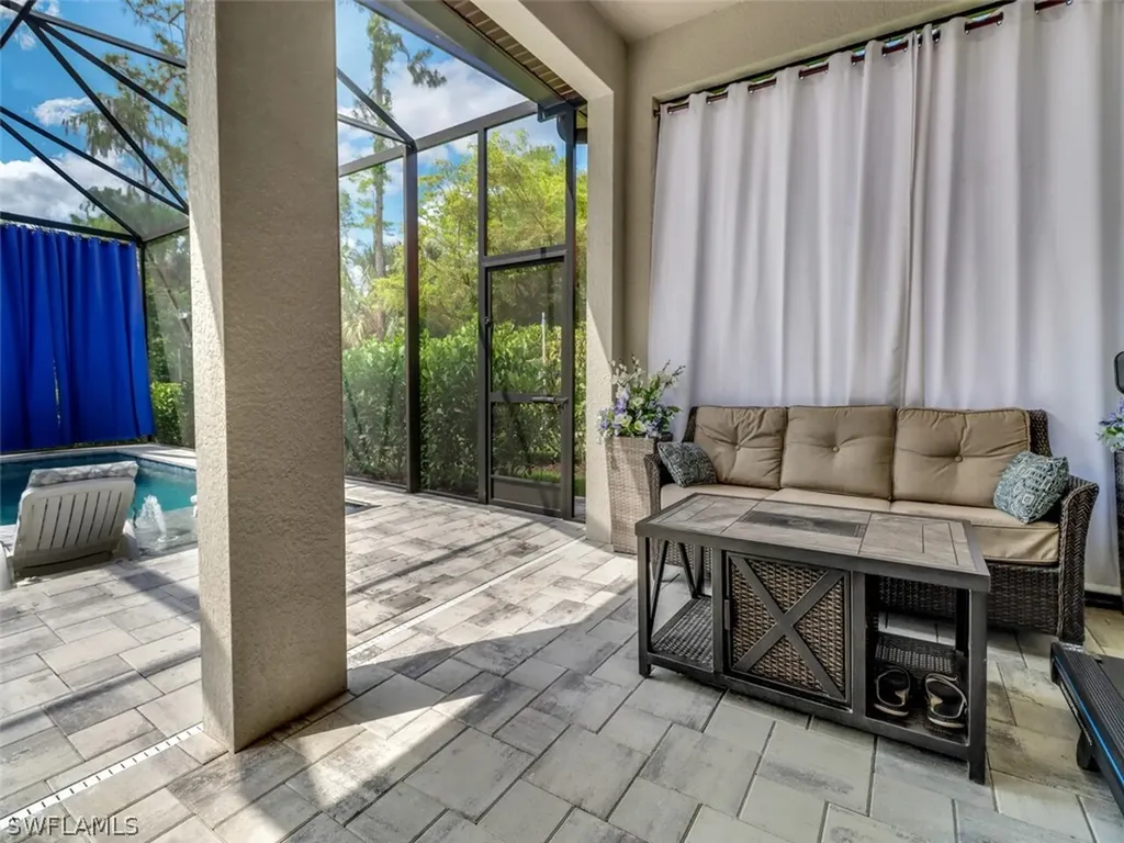 7758 Bucks Run Drive Naples FL 34120