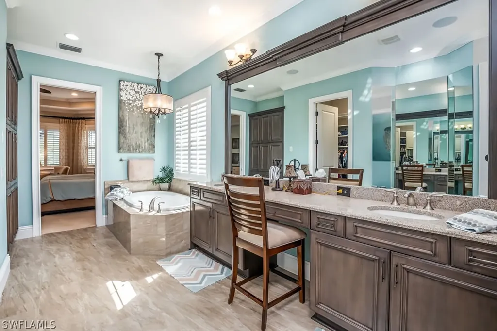 12486 Lockford Lane Naples FL 34120