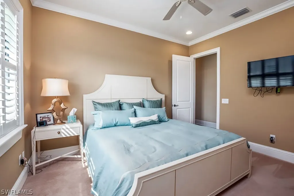 12486 Lockford Lane Naples FL 34120