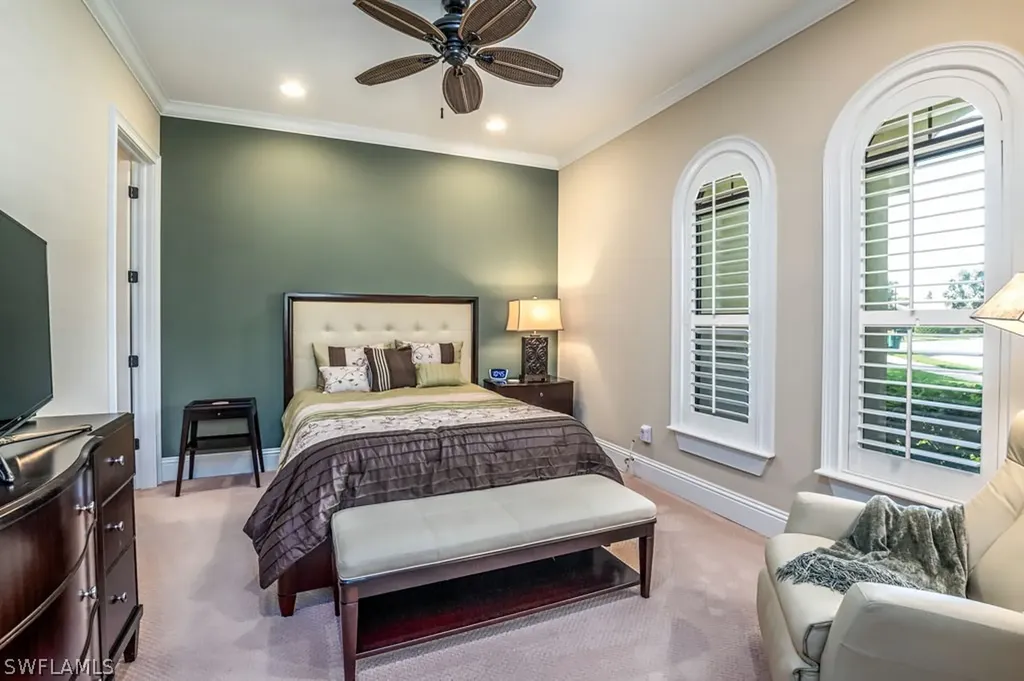 12486 Lockford Lane Naples FL 34120