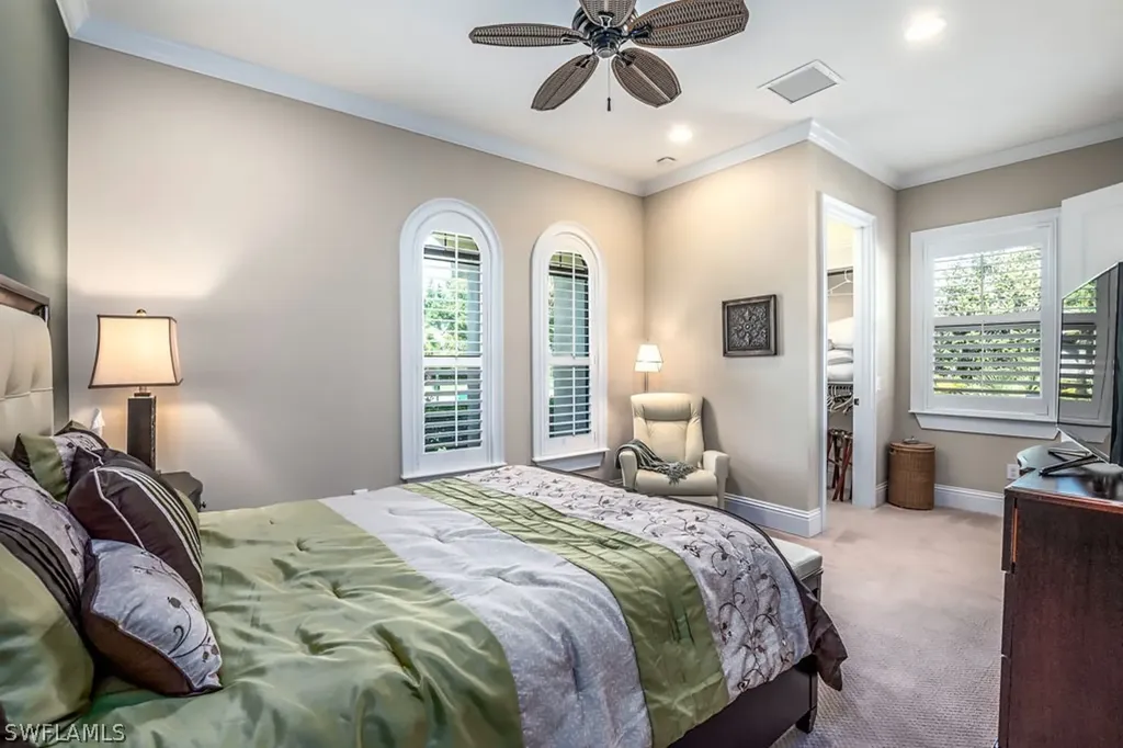 12486 Lockford Lane Naples FL 34120