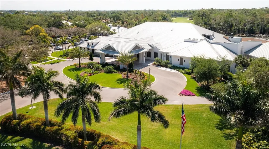 436 Crestwood Lane Naples FL 34113