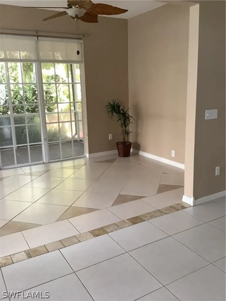 176 Stanhope Circle Naples FL 34104