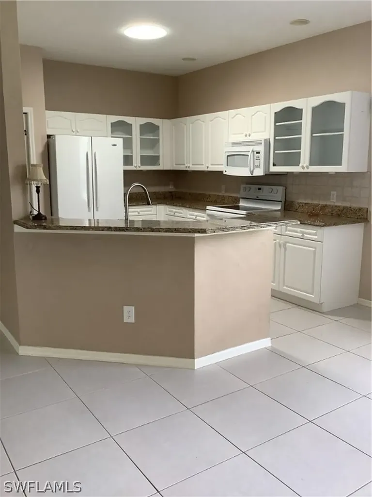 176 Stanhope Circle Naples FL 34104