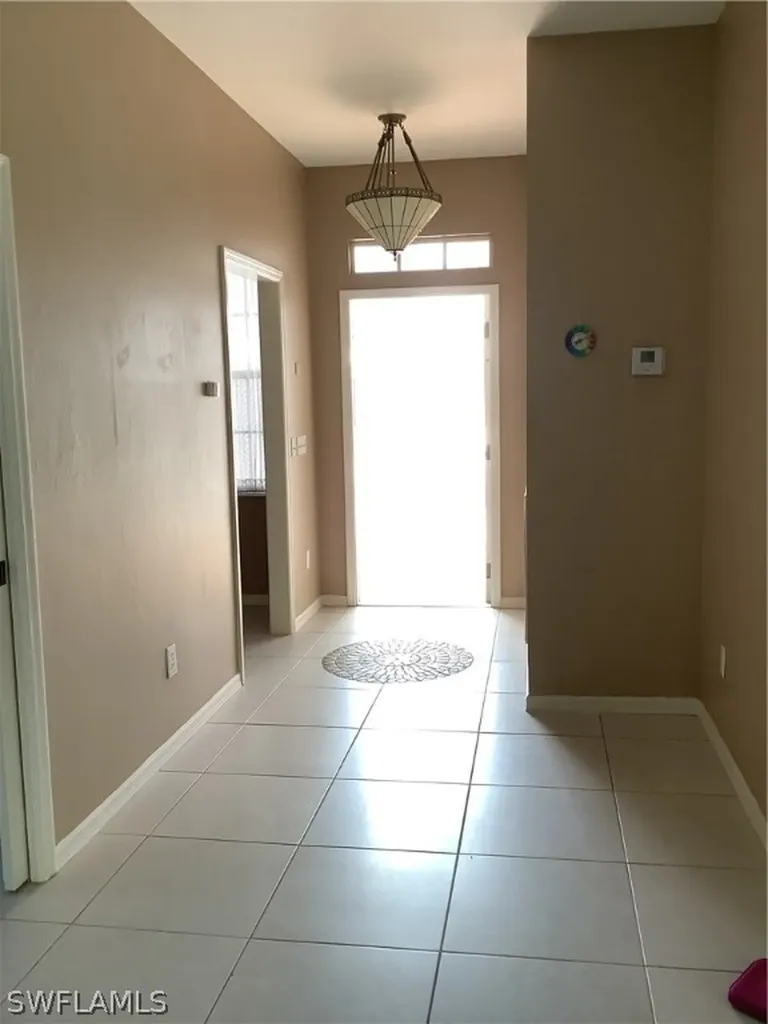 176 Stanhope Circle Naples FL 34104