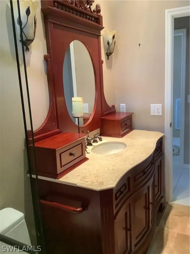 176 Stanhope Circle Naples FL 34104