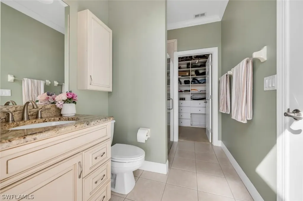 4824 Cerromar Drive Naples FL 34112
