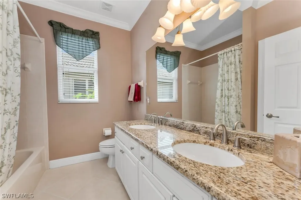 4824 Cerromar Drive Naples FL 34112