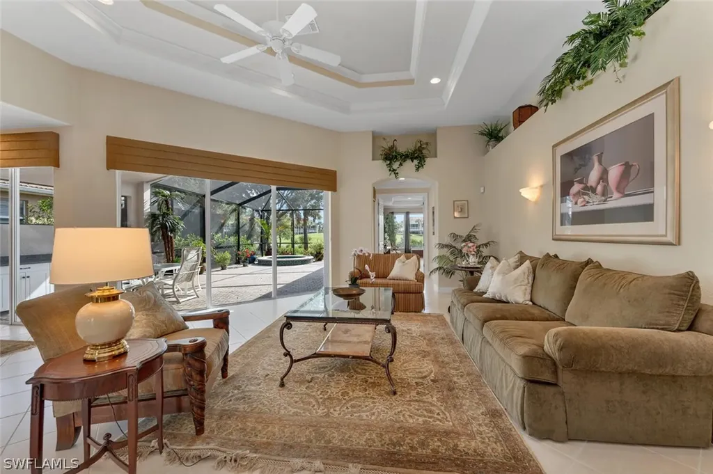 4824 Cerromar Drive Naples FL 34112