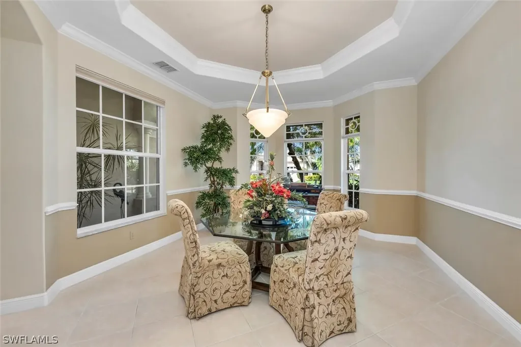 4824 Cerromar Drive Naples FL 34112