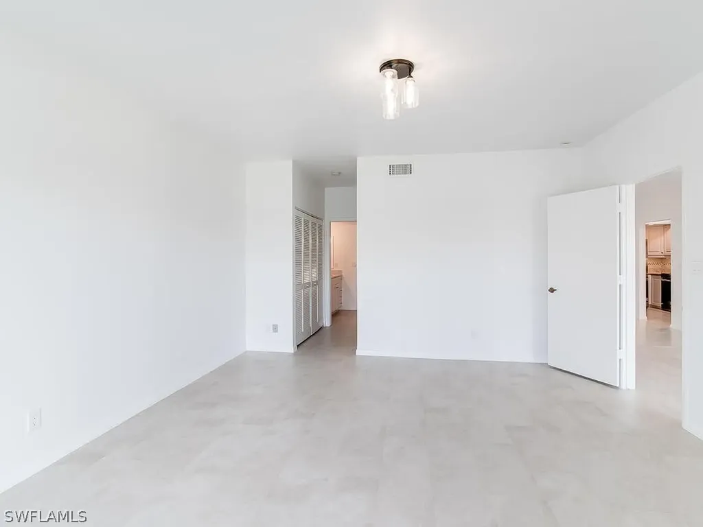 961 Swallow Avenue Marco Island FL 34145