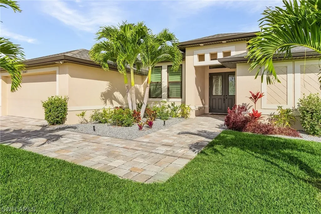 2587 SW 28th Terrace Cape Coral FL 33914