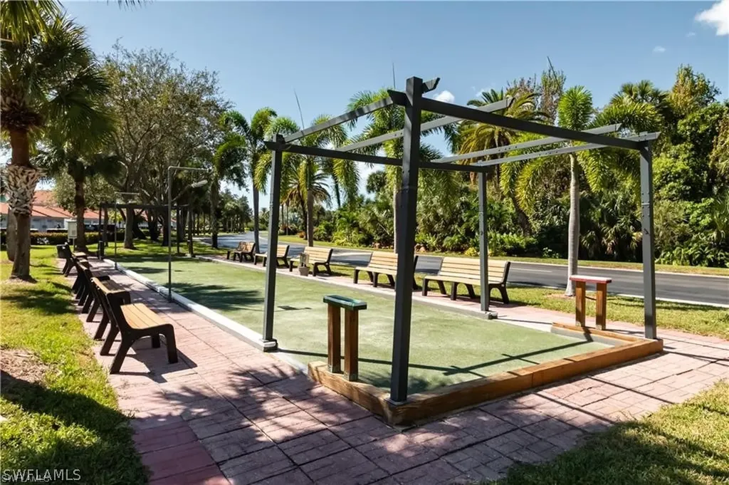 132 Belina Drive Naples FL 34104