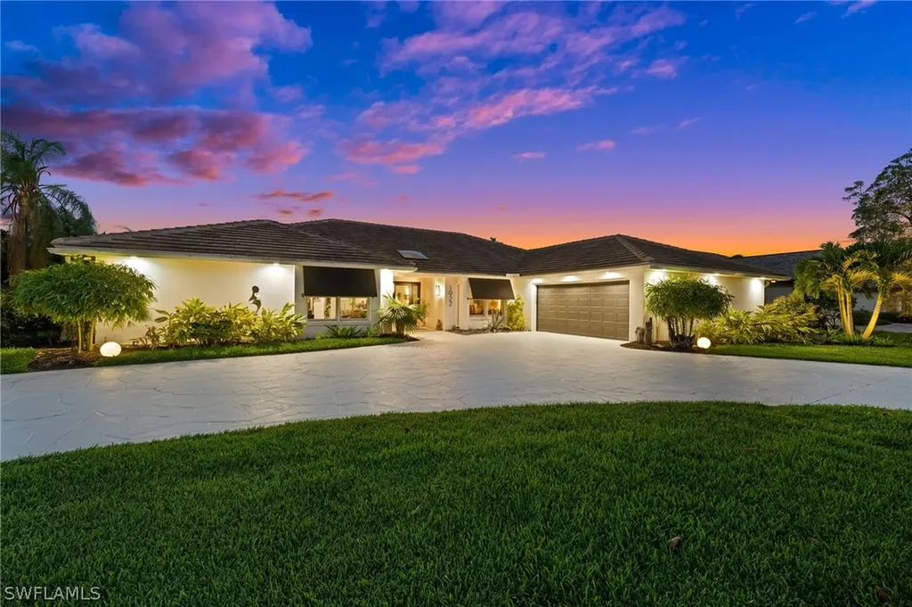 1922 Imperial Golf Co Boulevard Naples FL 34110