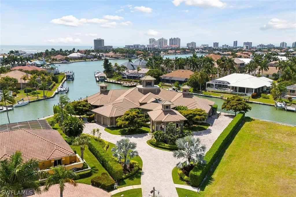 1629 Mcilvaine Court Marco Island FL 34145