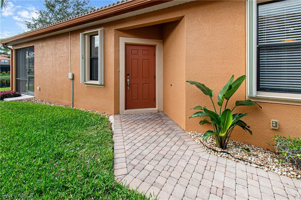 9158 Water Tupelo Road Fort Myers FL 33912