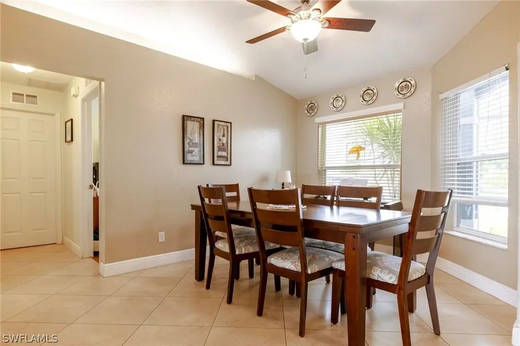 524 SW 27th Terrace Cape Coral FL 33914
