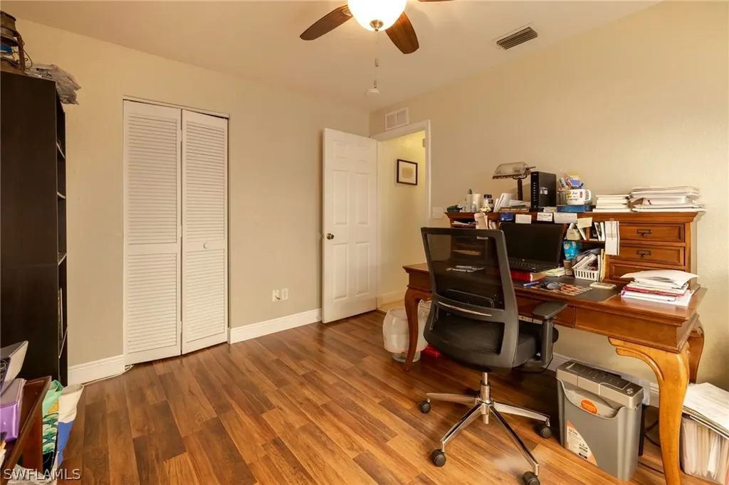 524 SW 27th Terrace Cape Coral FL 33914