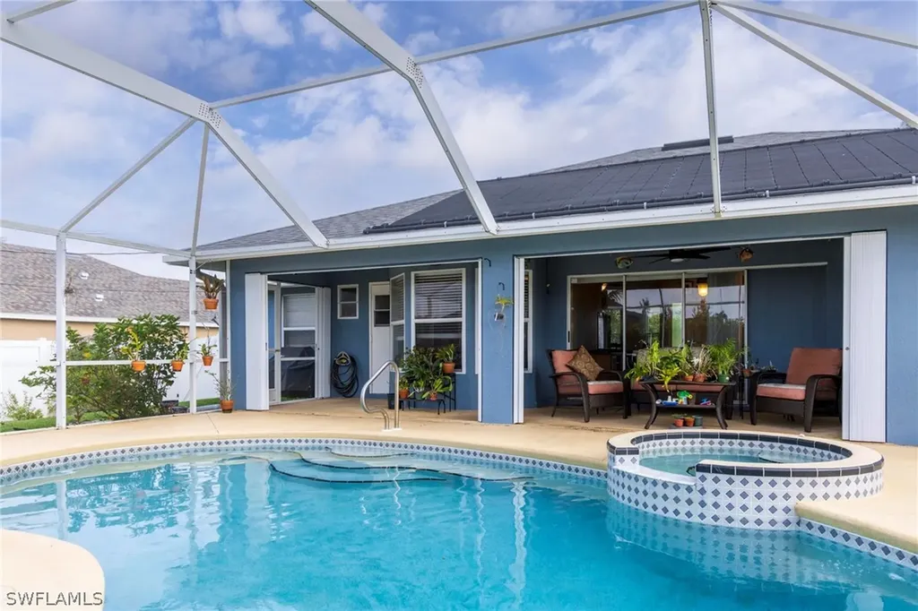 524 SW 27th Terrace Cape Coral FL 33914