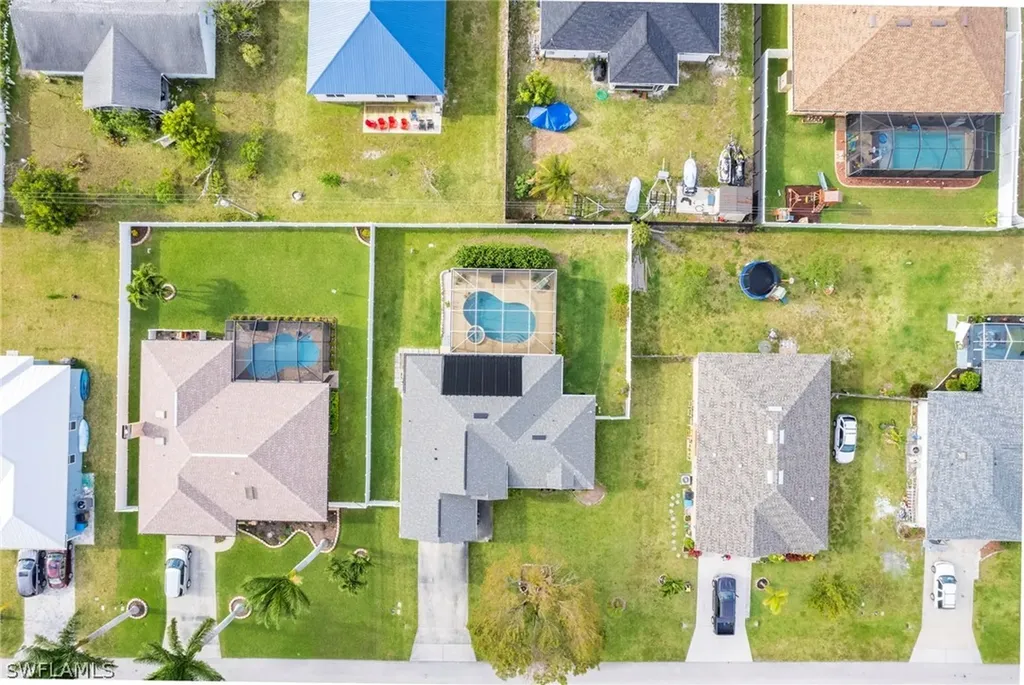 524 SW 27th Terrace Cape Coral FL 33914