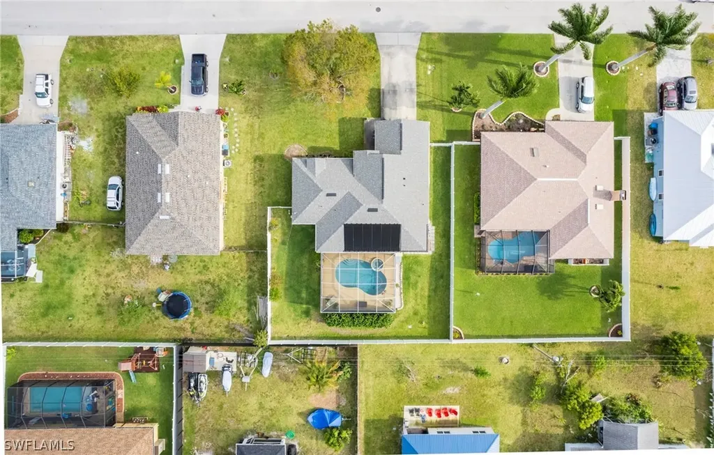 524 SW 27th Terrace Cape Coral FL 33914