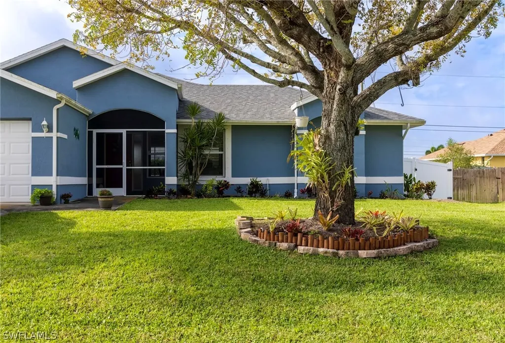 524 SW 27th Terrace Cape Coral FL 33914