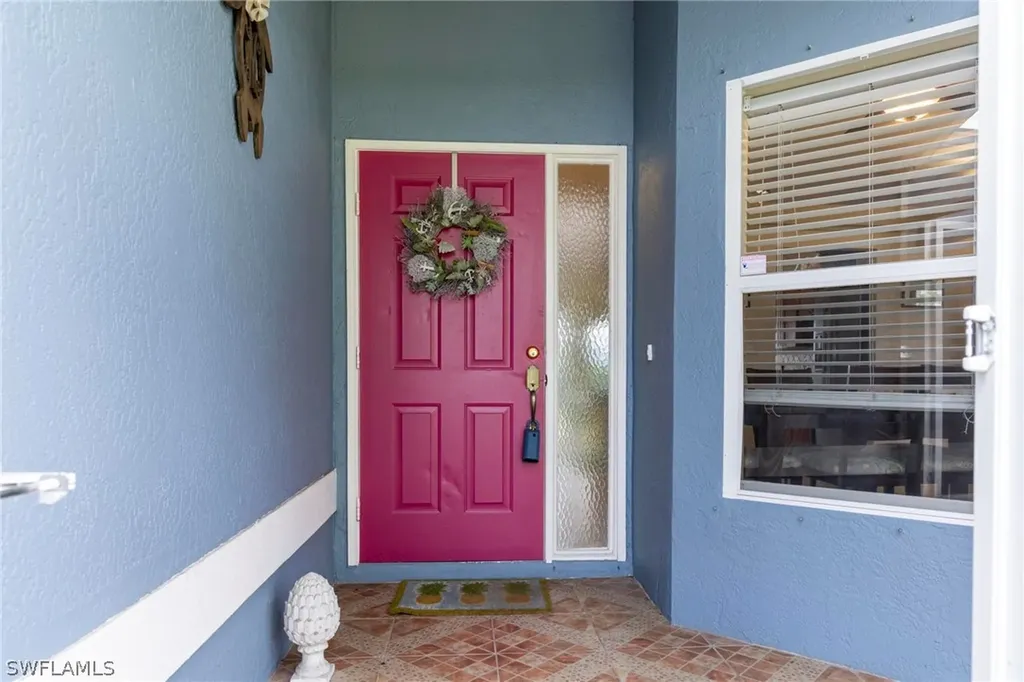 524 SW 27th Terrace Cape Coral FL 33914