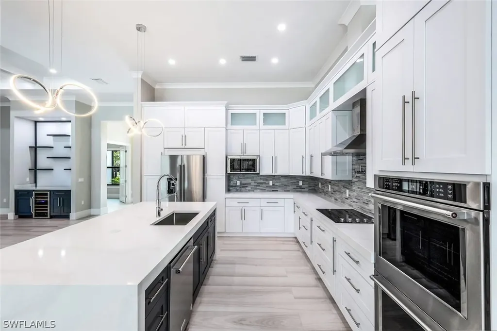 662 9th Street SW Naples FL 34117