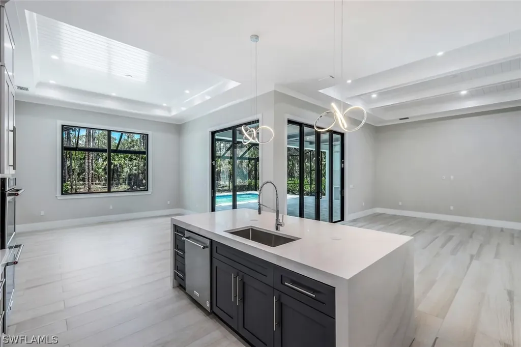 662 9th Street SW Naples FL 34117