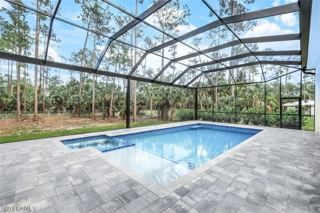 662 9th Street SW Naples FL 34117