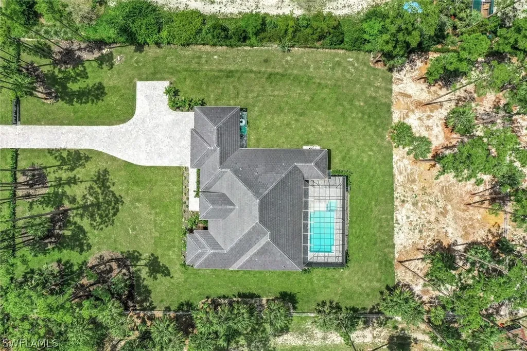 662 9th Street SW Naples FL 34117