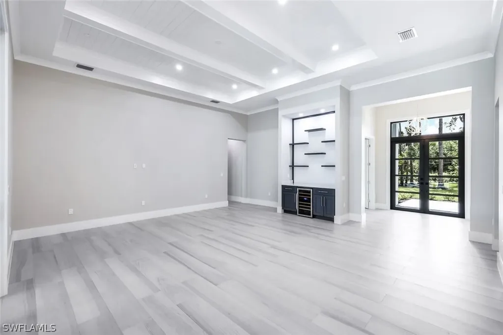662 9th Street SW Naples FL 34117