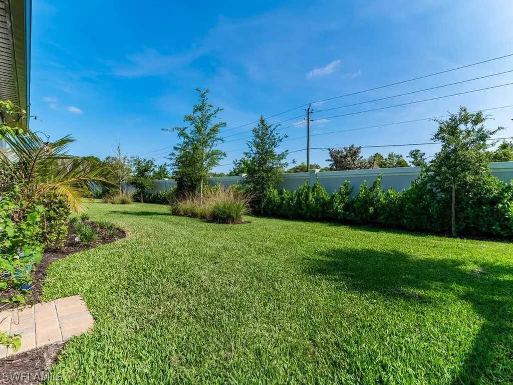 2162 Yellowfin Circle Naples FL 34114