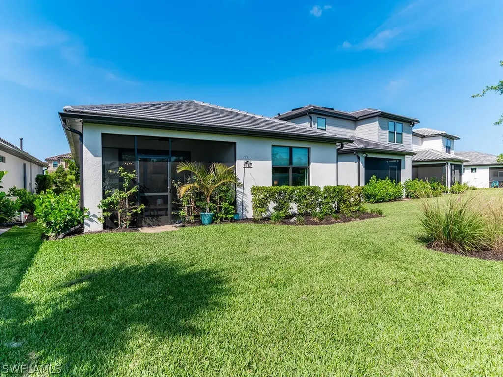 2162 Yellowfin Circle Naples FL 34114