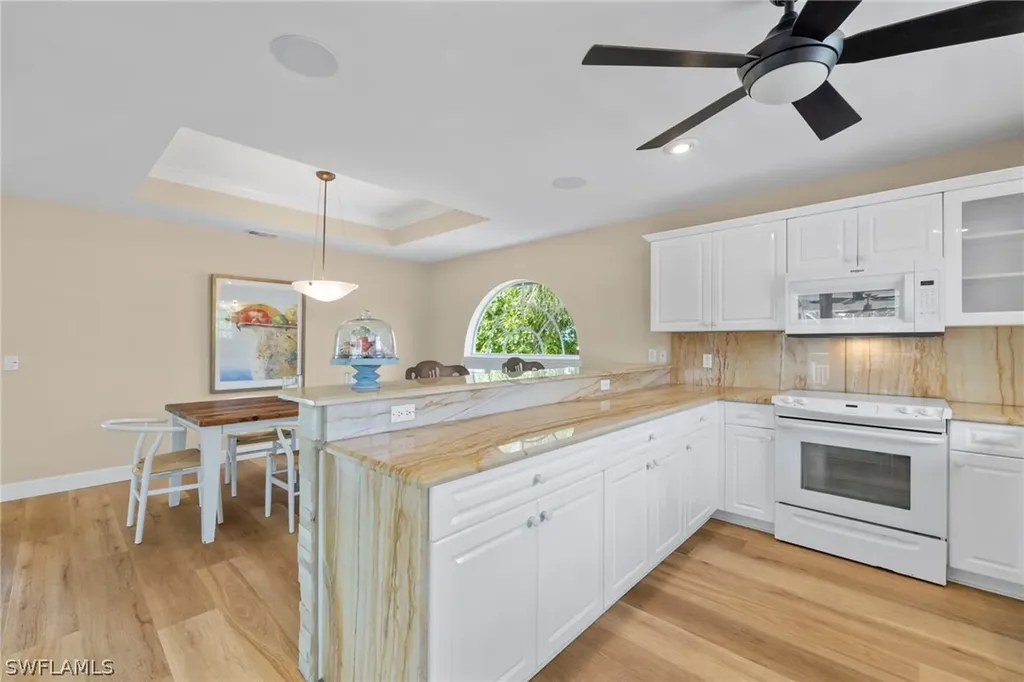 4573 Bowen Bayou Road Sanibel FL 33957