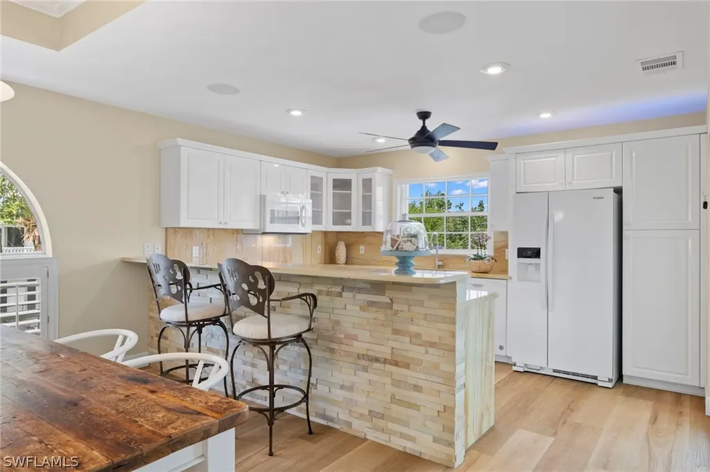 4573 Bowen Bayou Road Sanibel FL 33957