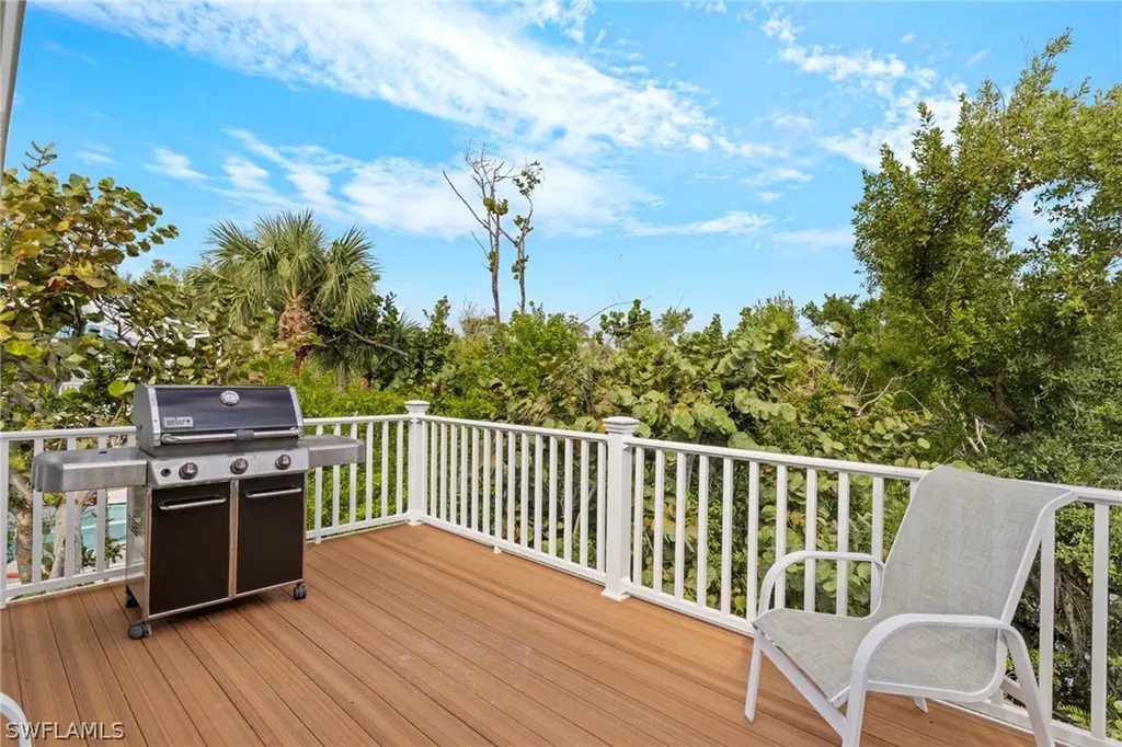 4573 Bowen Bayou Road Sanibel FL 33957