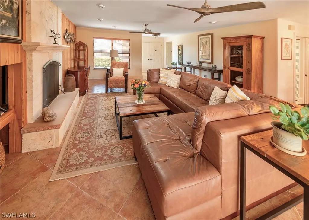 427 Torrey Pines Point Naples FL 34113
